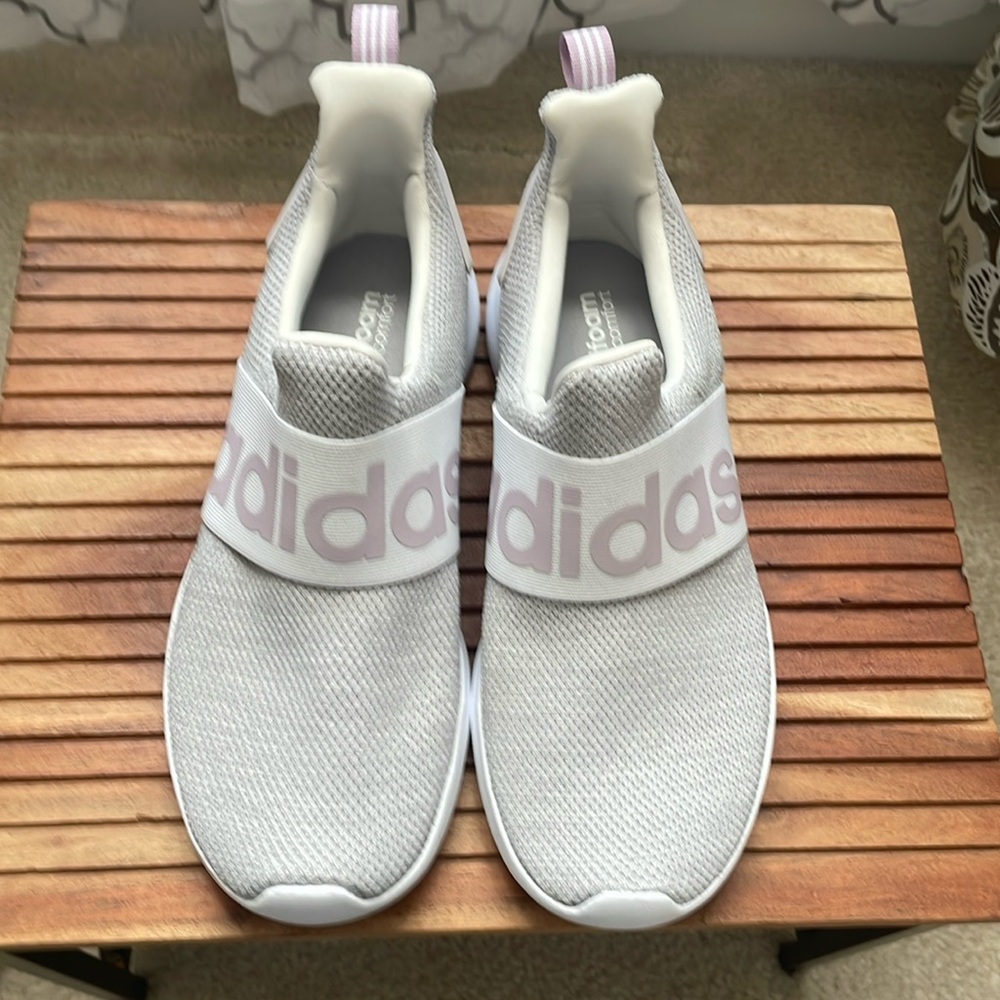 Adidas cloud foam shoes